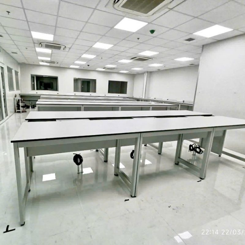 Bàn thí nghiệm vật lý